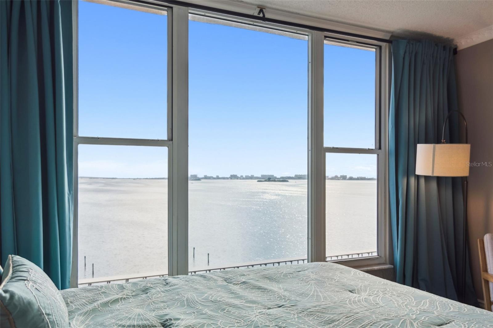 Image 38 of 66 For 634 Edgewater Drive 844