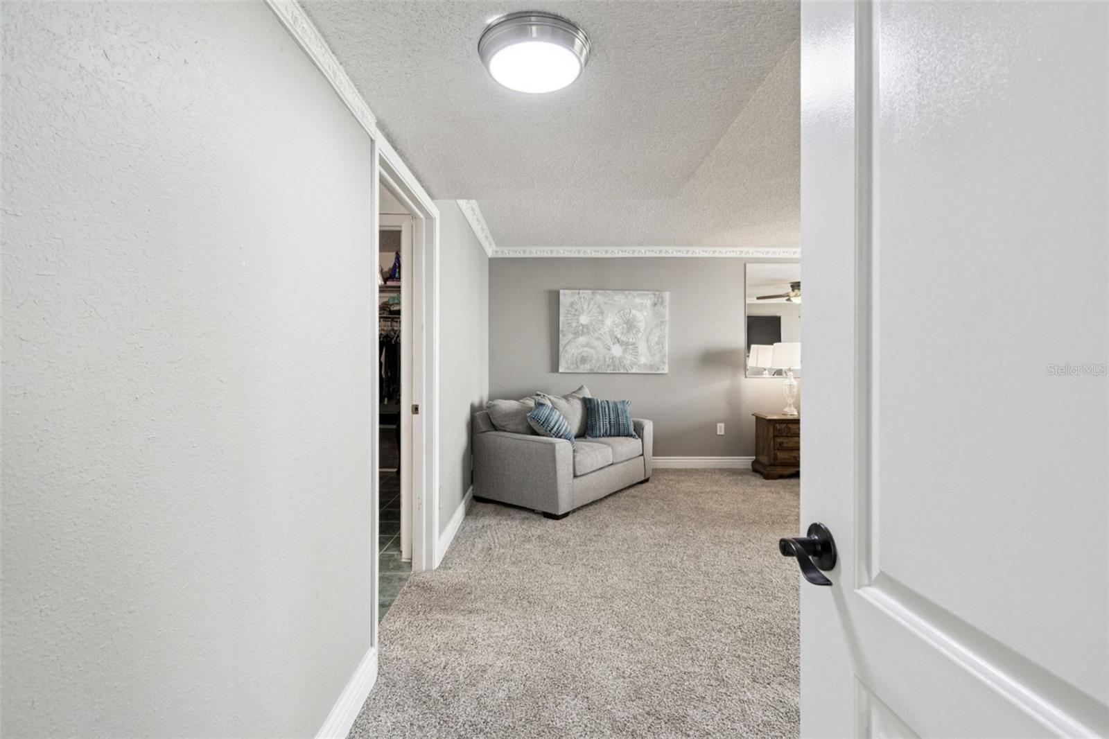 Image 43 of 66 For 634 Edgewater Drive 844