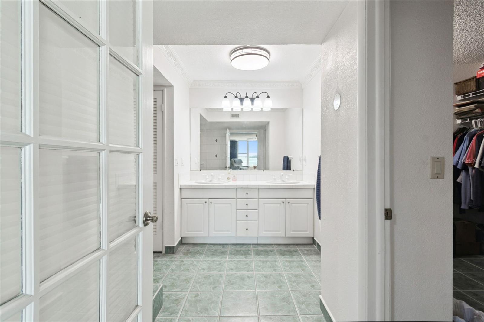 Image 49 of 66 For 634 Edgewater Drive 844