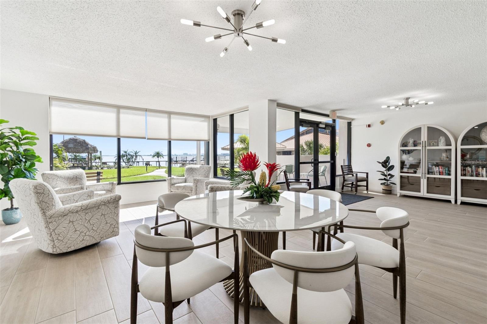 Image 53 of 66 For 634 Edgewater Drive 844