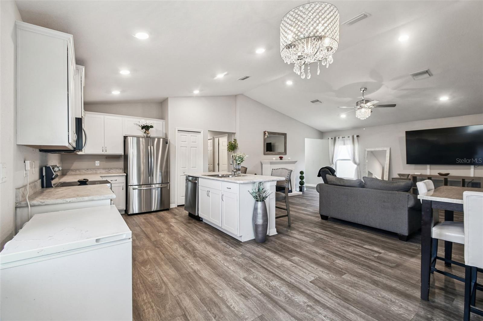 Image 18 of 74 For 114 Eagle Summit Drive