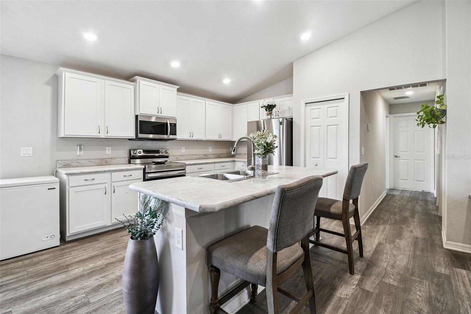 Image 26 of 74 For 114 Eagle Summit Drive