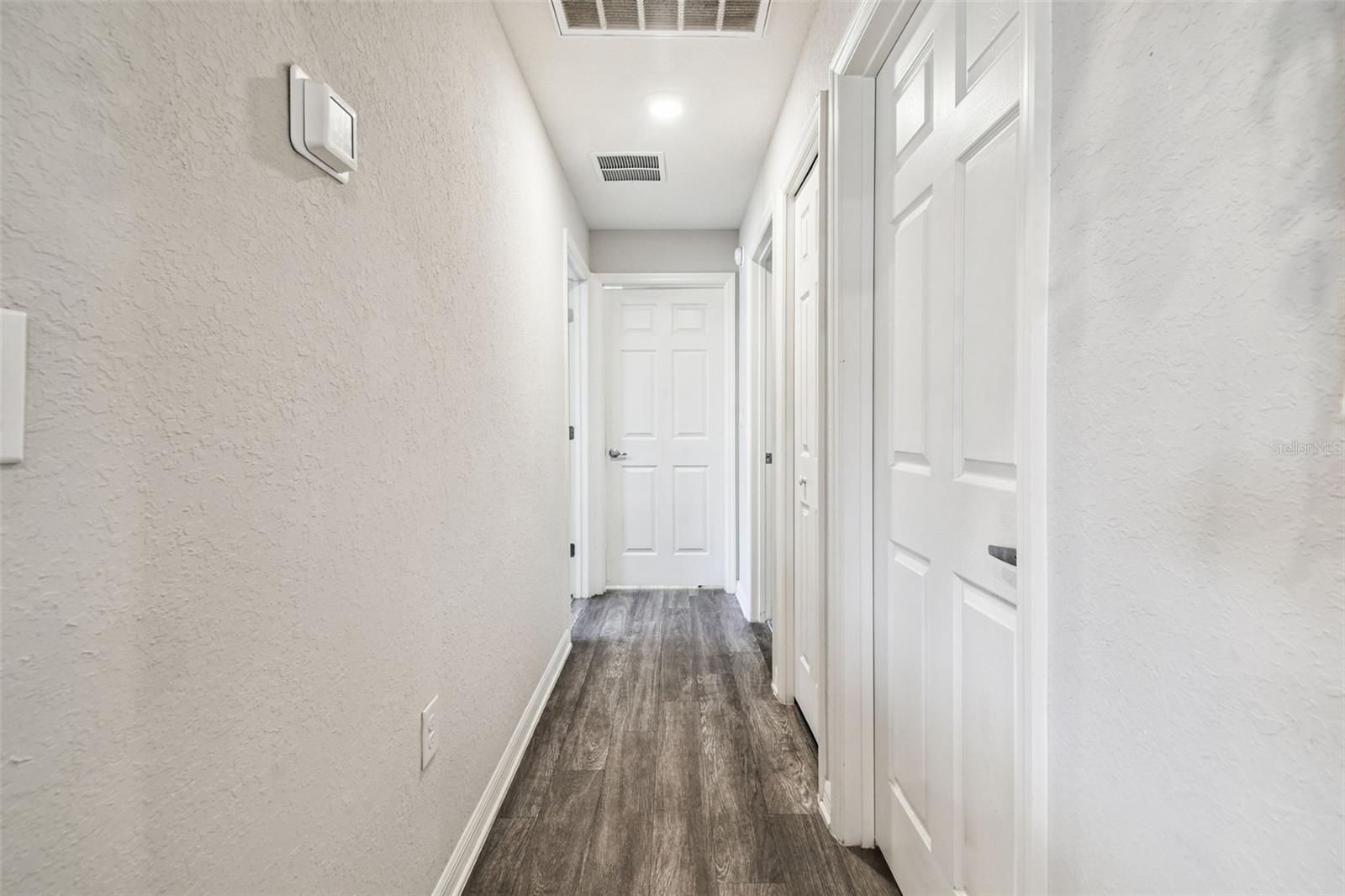 Image 27 of 74 For 114 Eagle Summit Drive