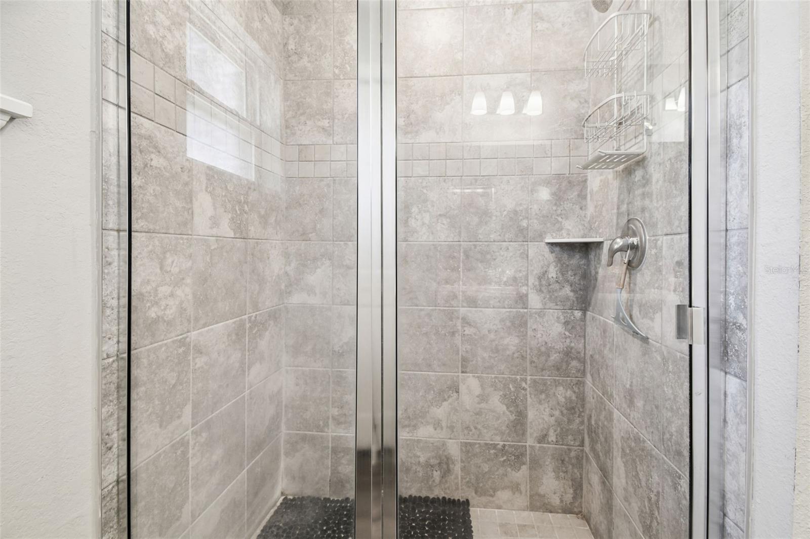 Image 32 of 74 For 114 Eagle Summit Drive