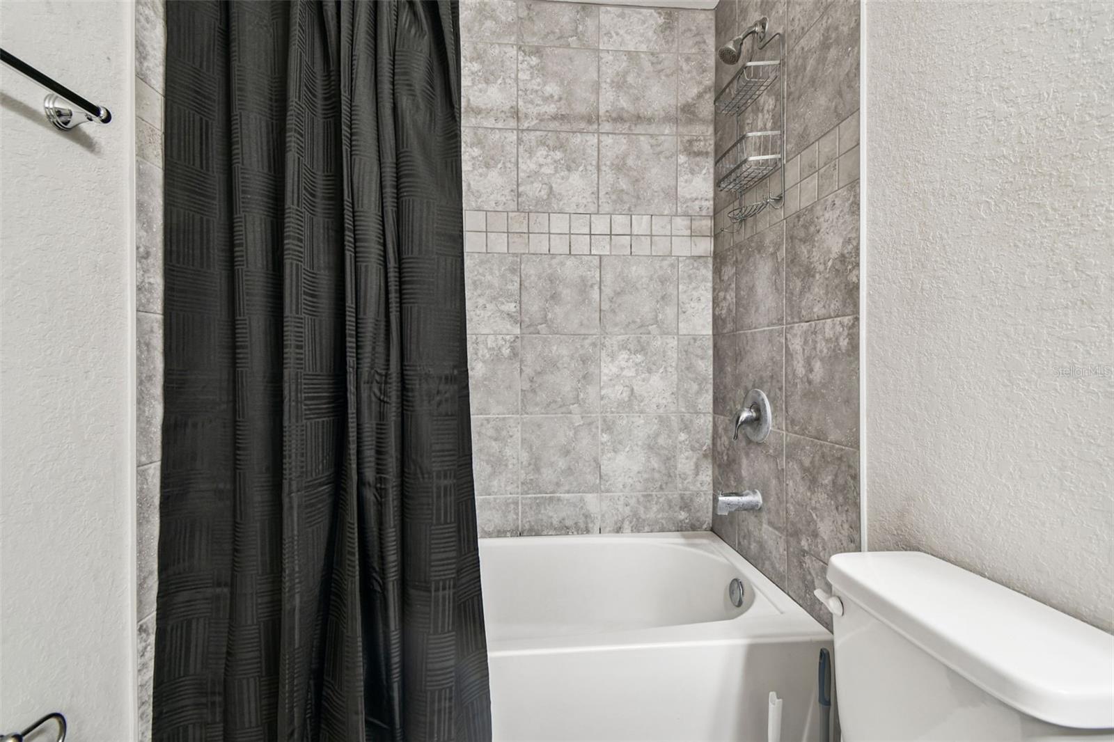 Image 40 of 74 For 114 Eagle Summit Drive