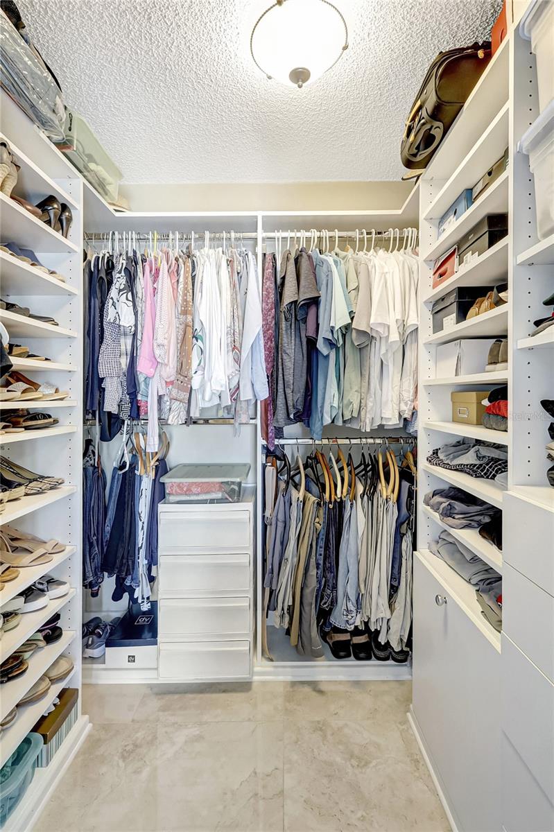 Image 12 of 23 For 1389 47th Avenue Ne