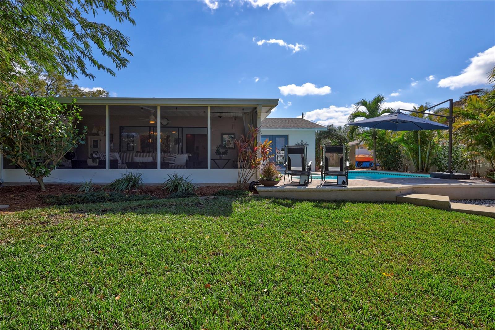 Image 18 of 23 For 1389 47th Avenue Ne