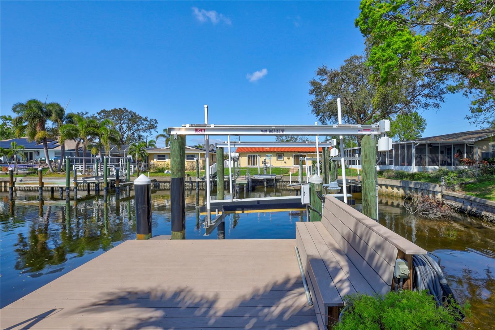 Image 2 of 23 For 1389 47th Avenue Ne