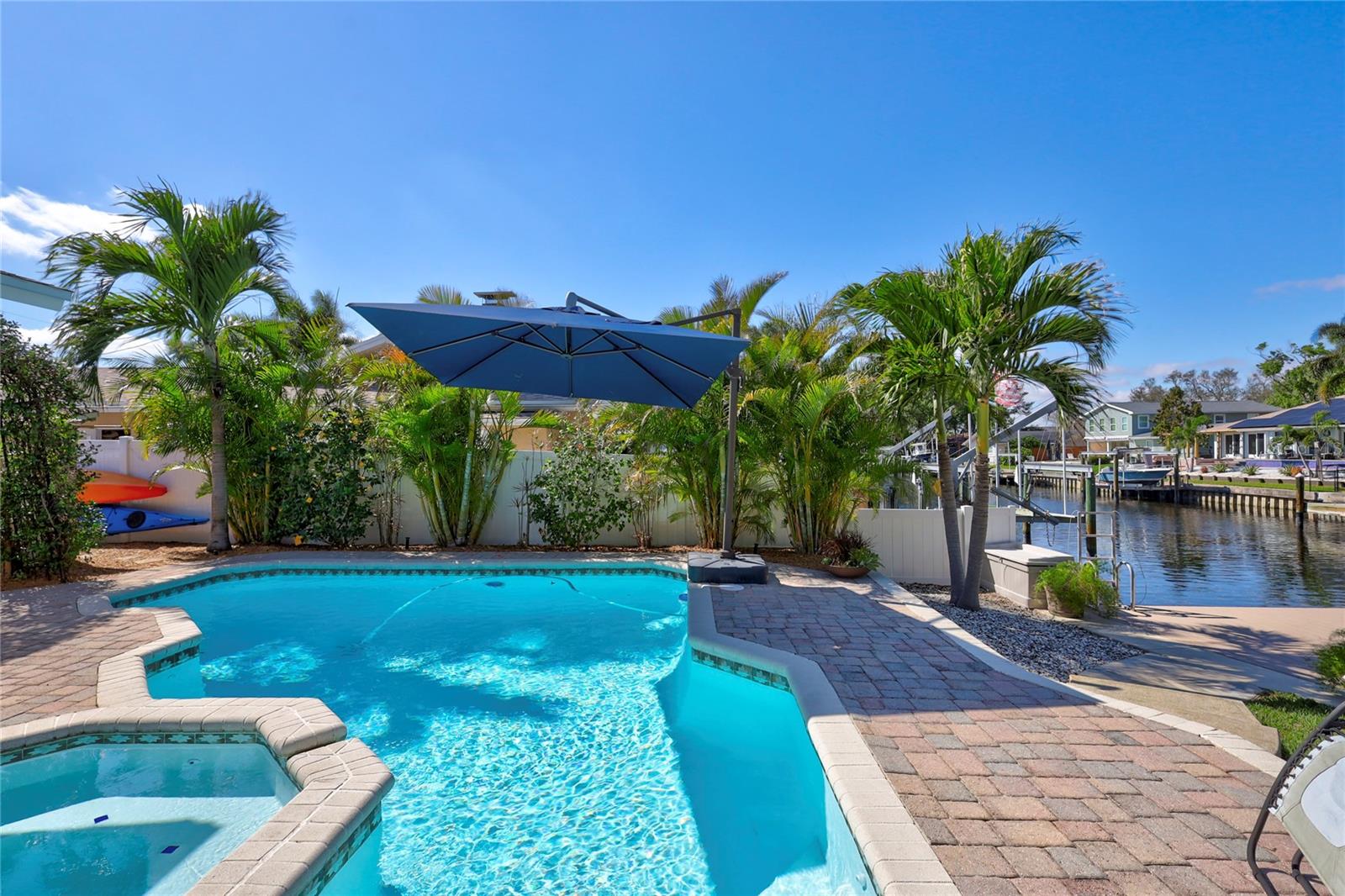 Image 20 of 23 For 1389 47th Avenue Ne