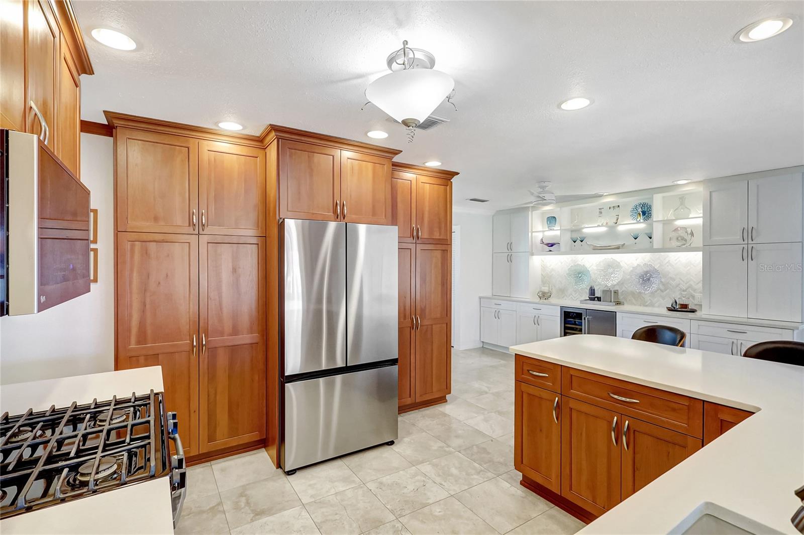 Image 4 of 23 For 1389 47th Avenue Ne