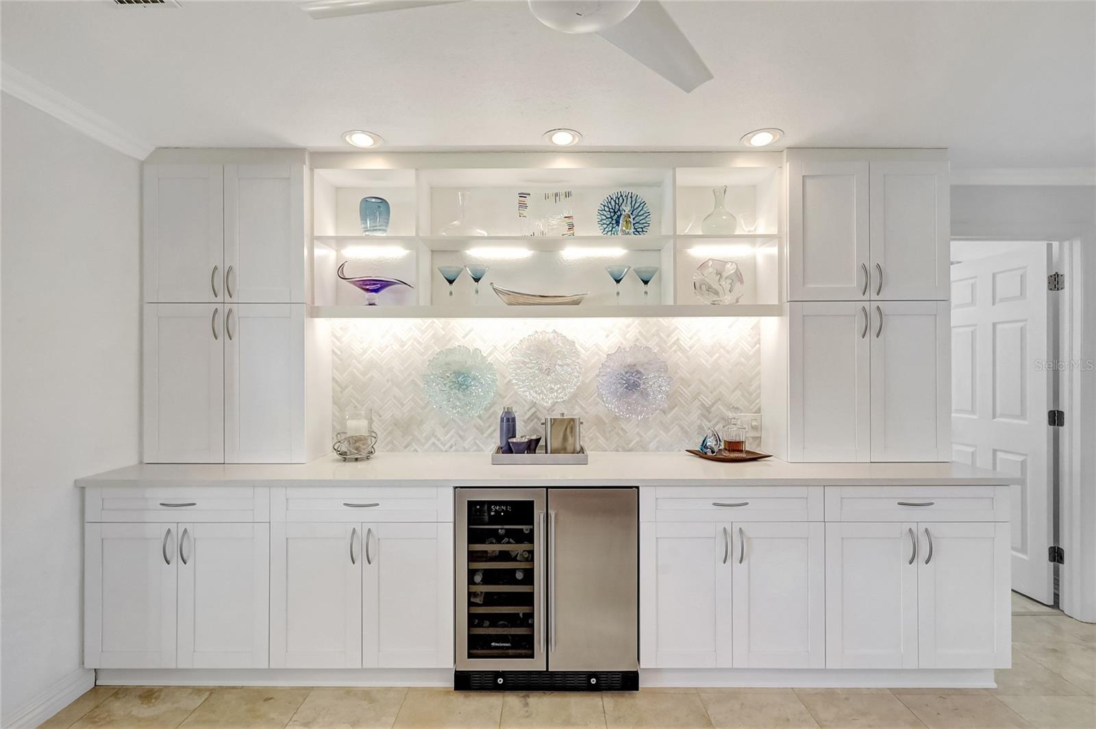 Image 6 of 23 For 1389 47th Avenue Ne