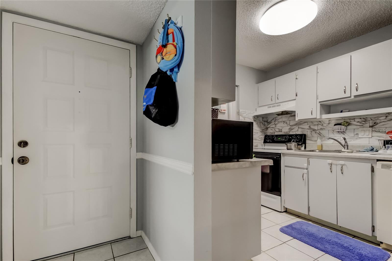 Image 10 of 42 For 3277 Fox Chase Circle N 206