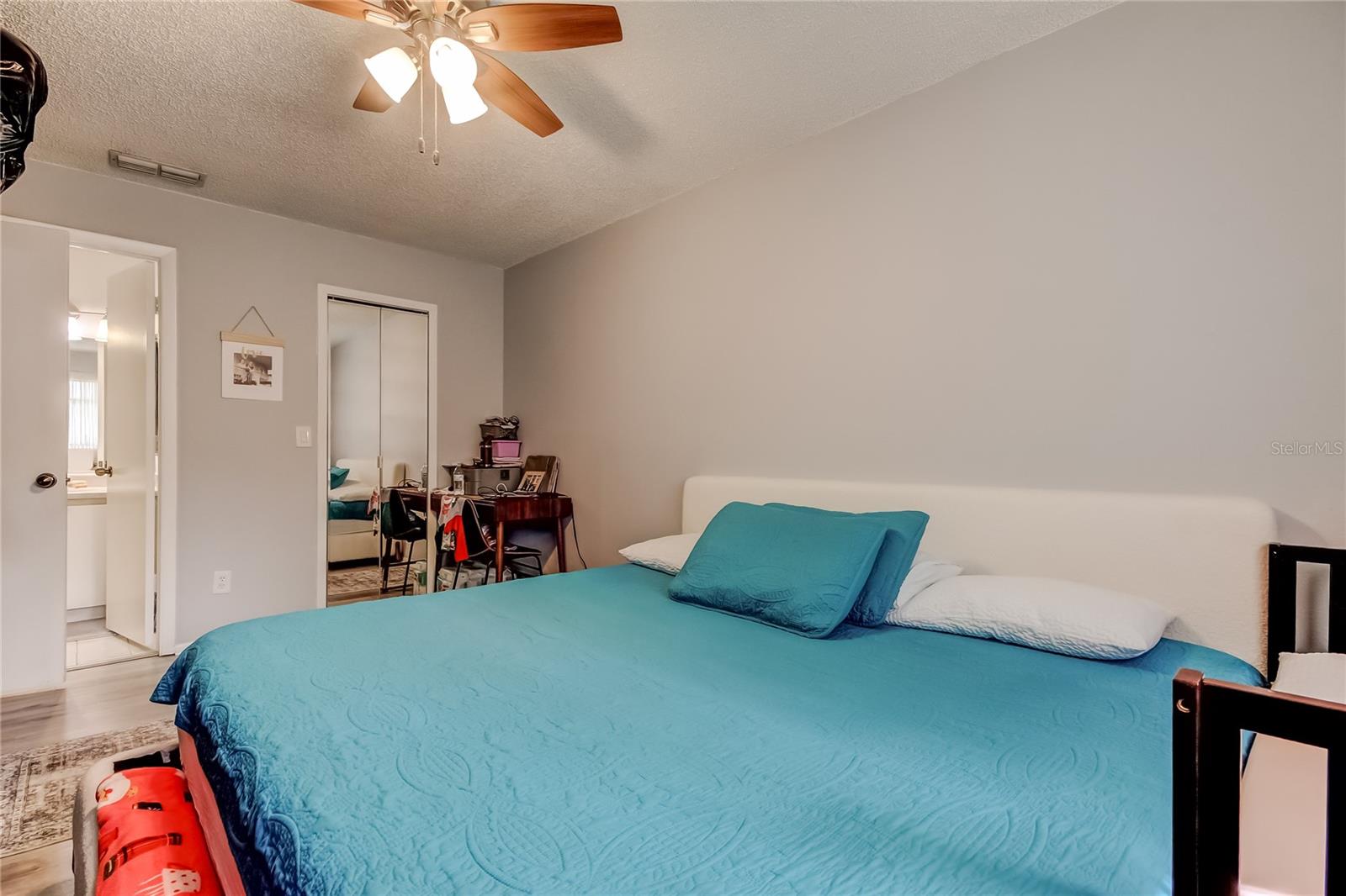 Image 21 of 42 For 3277 Fox Chase Circle N 206