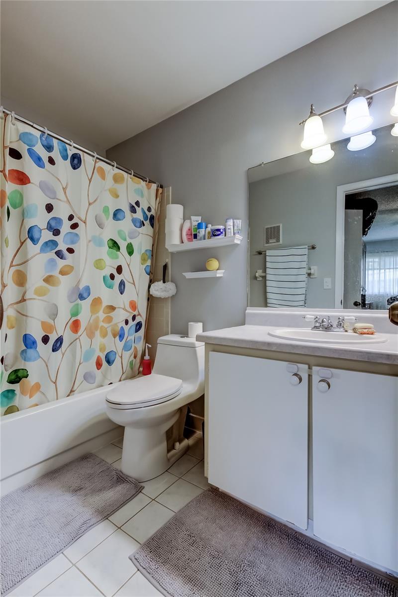 Image 23 of 42 For 3277 Fox Chase Circle N 206