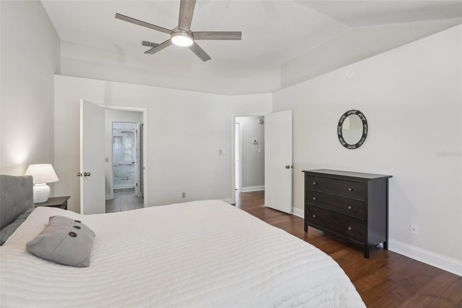 Image 31 of 46 For 14534 Nettle Creek Road