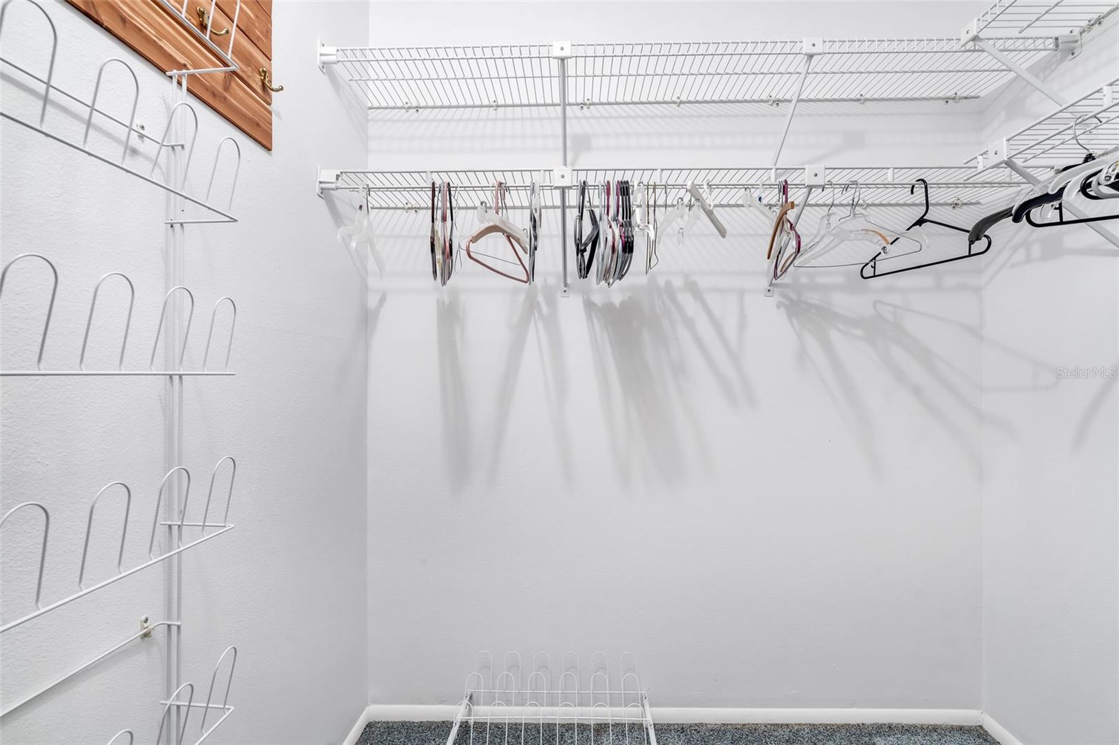 Image 13 of 25 For 220 Orion Lane 89