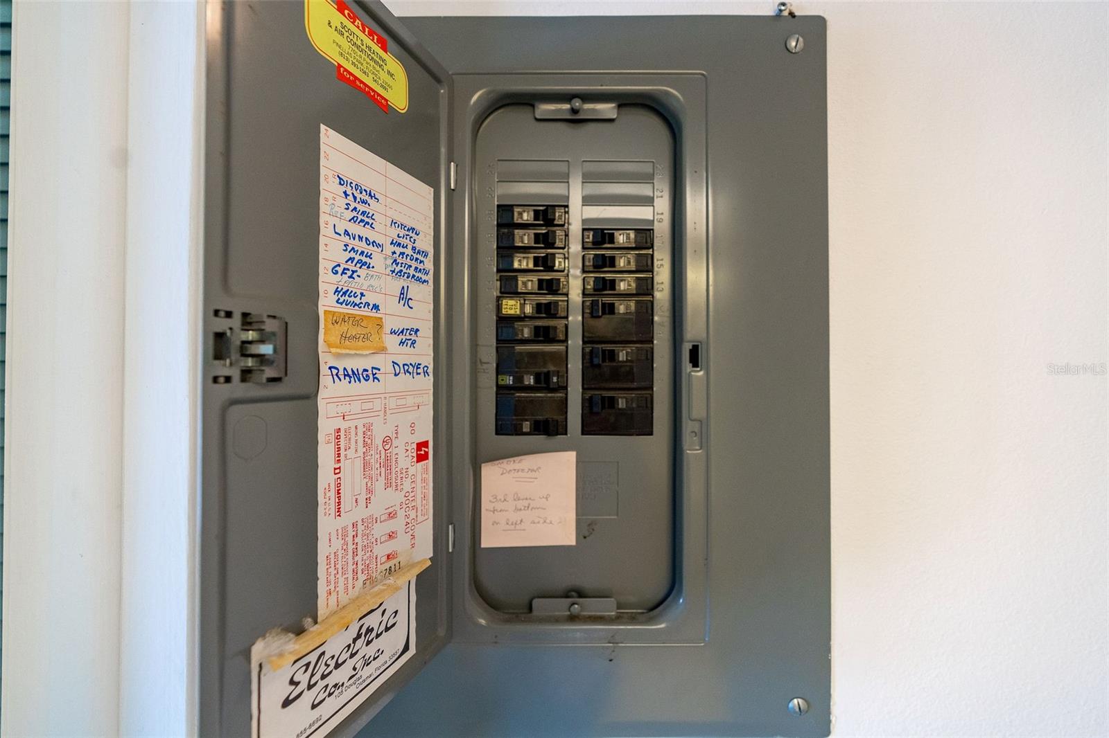 Image 17 of 25 For 220 Orion Lane 89