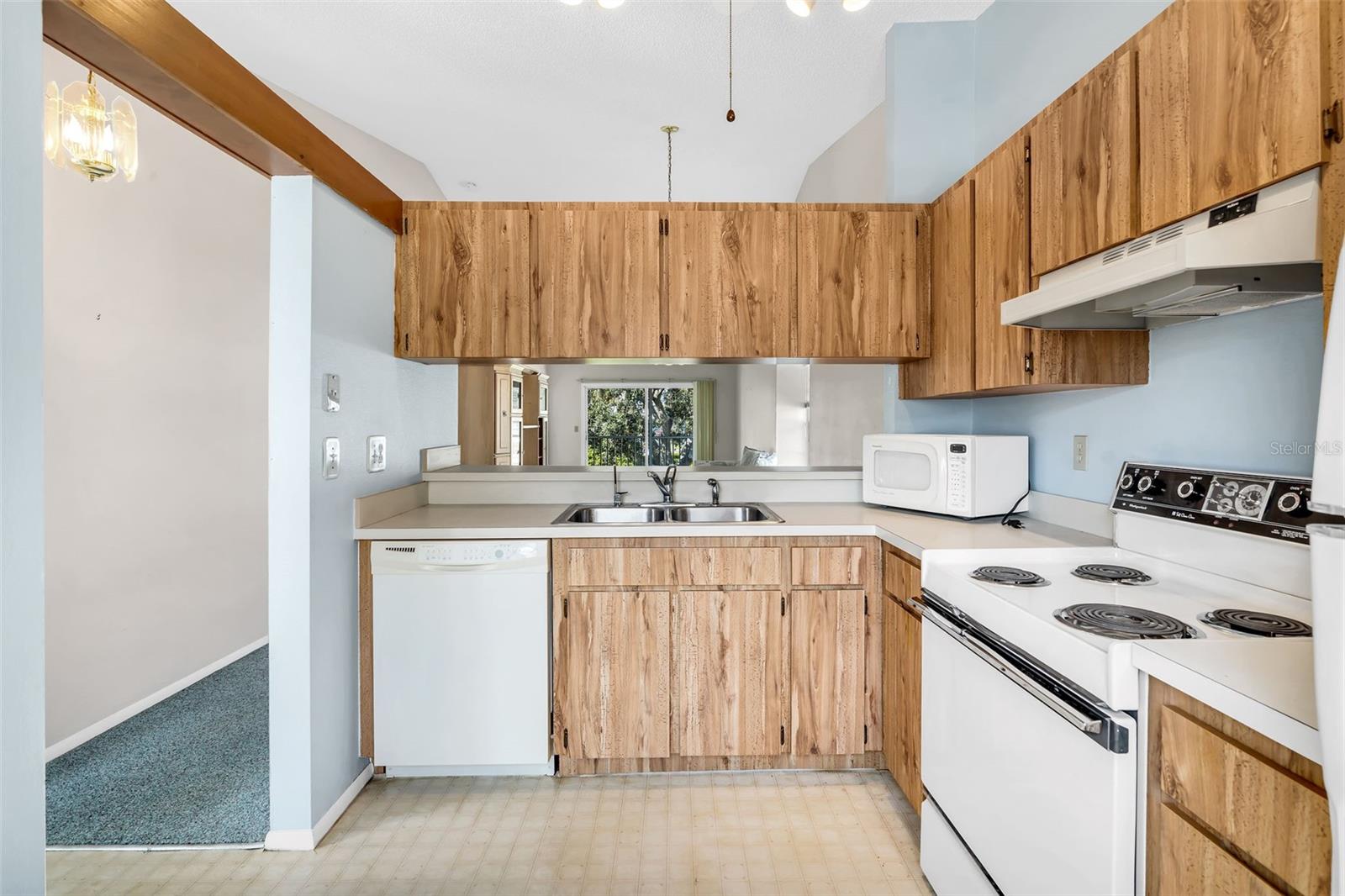 Image 5 of 25 For 220 Orion Lane 89