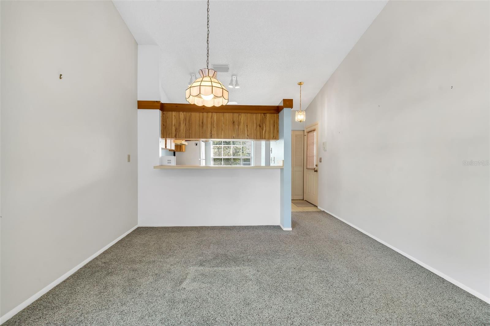 Image 9 of 25 For 220 Orion Lane 89