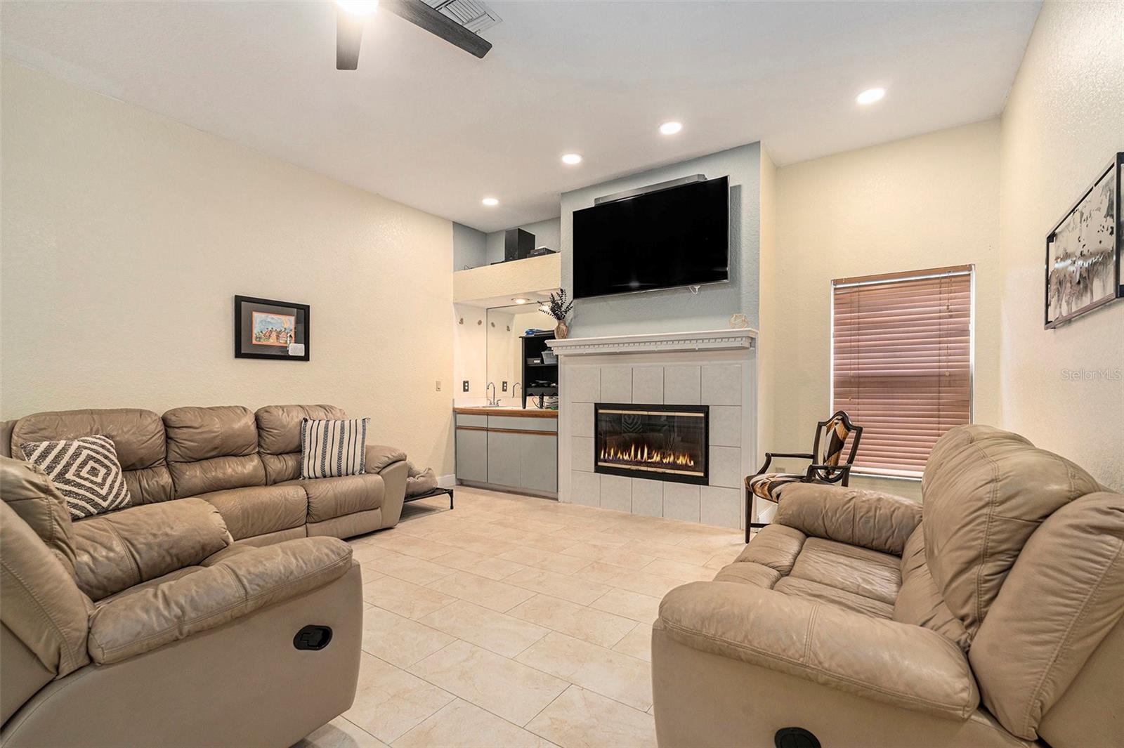 Image 13 of 30 For 606 Tomoka Drive