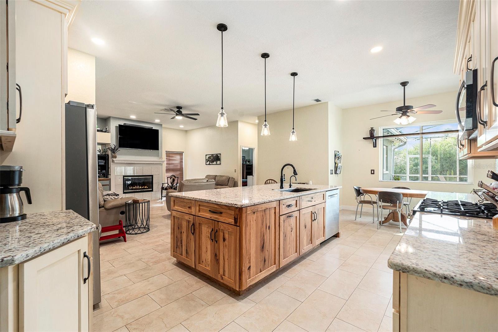 Image 2 of 30 For 606 Tomoka Drive