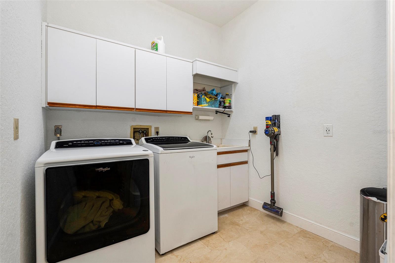 Image 24 of 30 For 606 Tomoka Drive