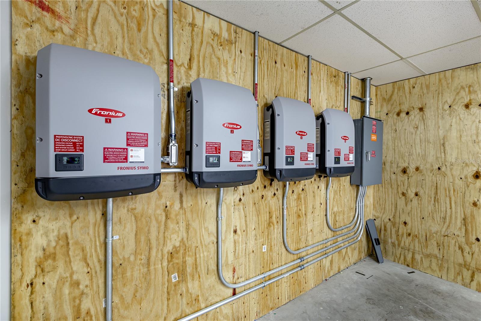 Image 38 of 39 For 4501 Columbus Drive 3