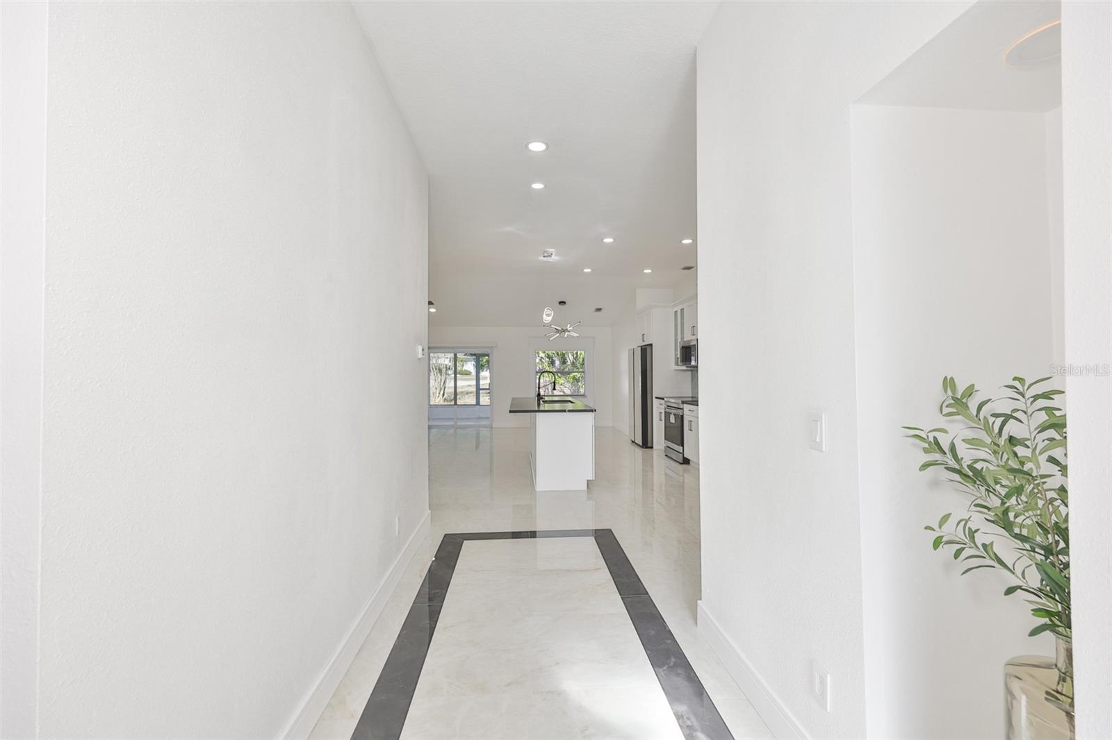 Image 7 of 54 For 4423 Horseshoe Pick Lane