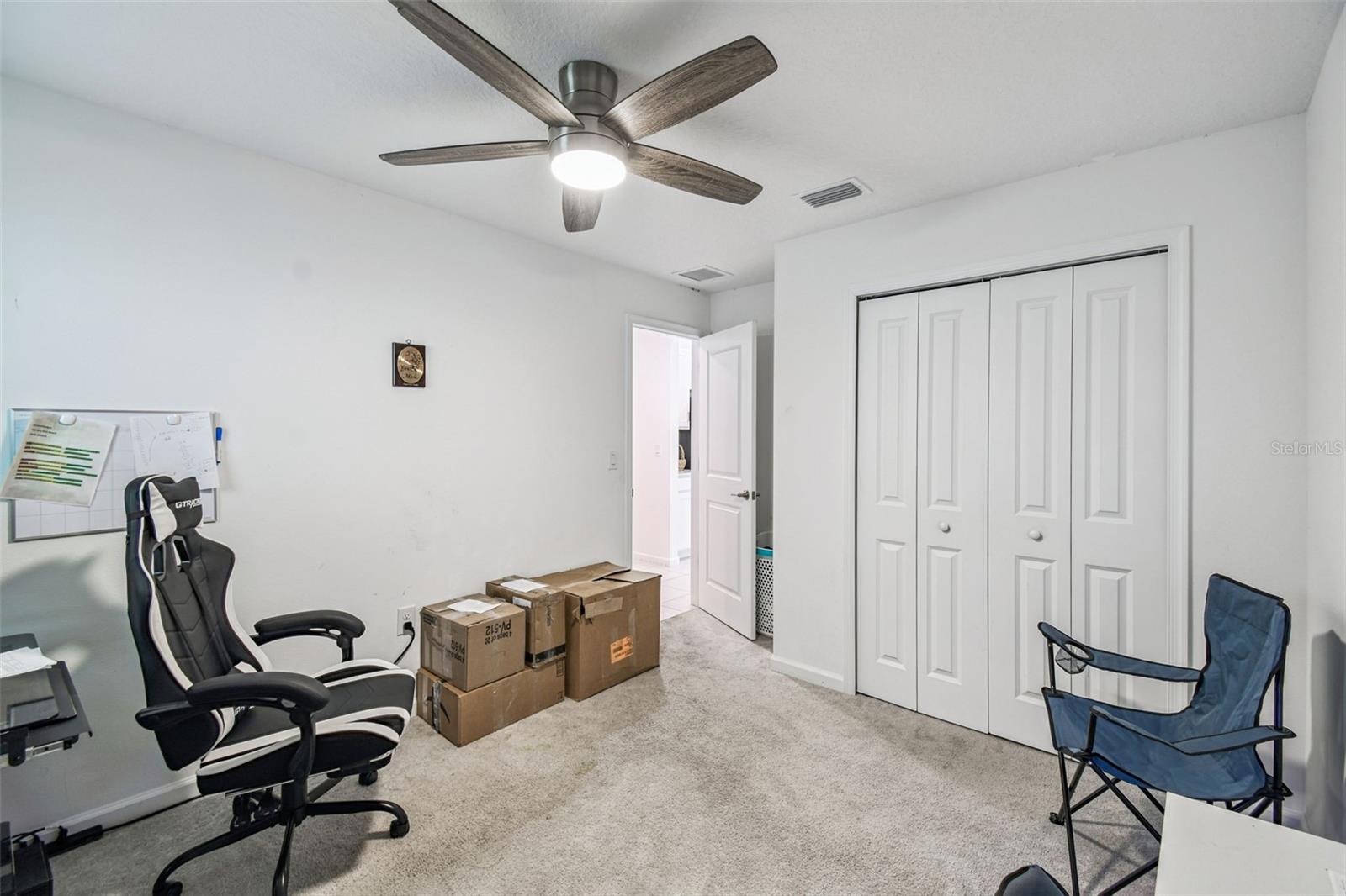 Image 14 of 65 For 702 Papillon Street Sw