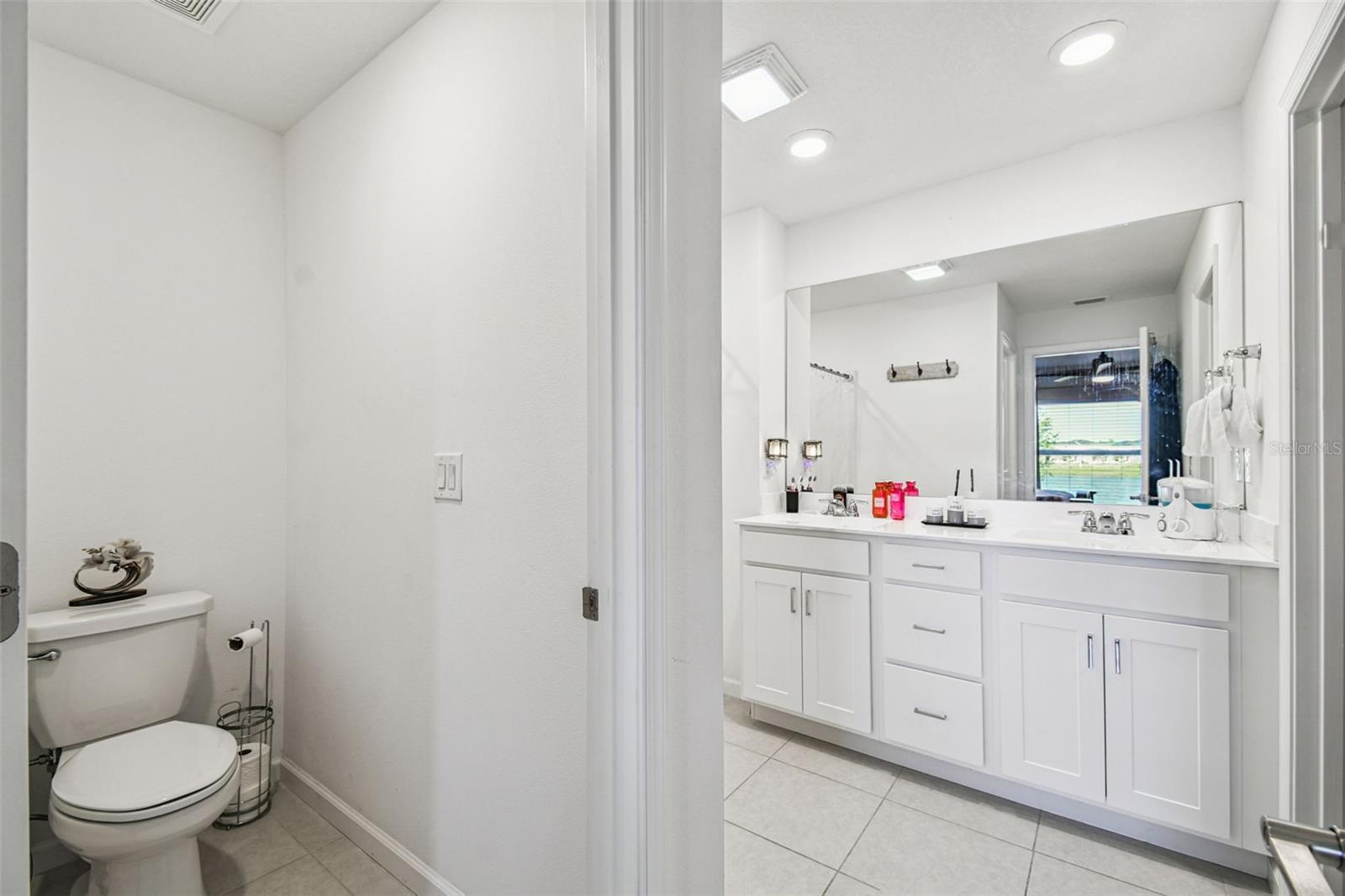 Image 25 of 65 For 702 Papillon Street Sw