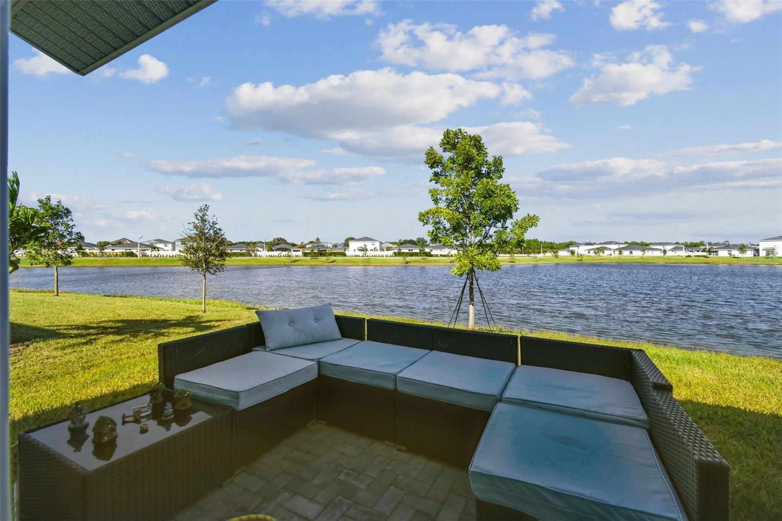 Image 29 of 65 For 702 Papillon Street Sw