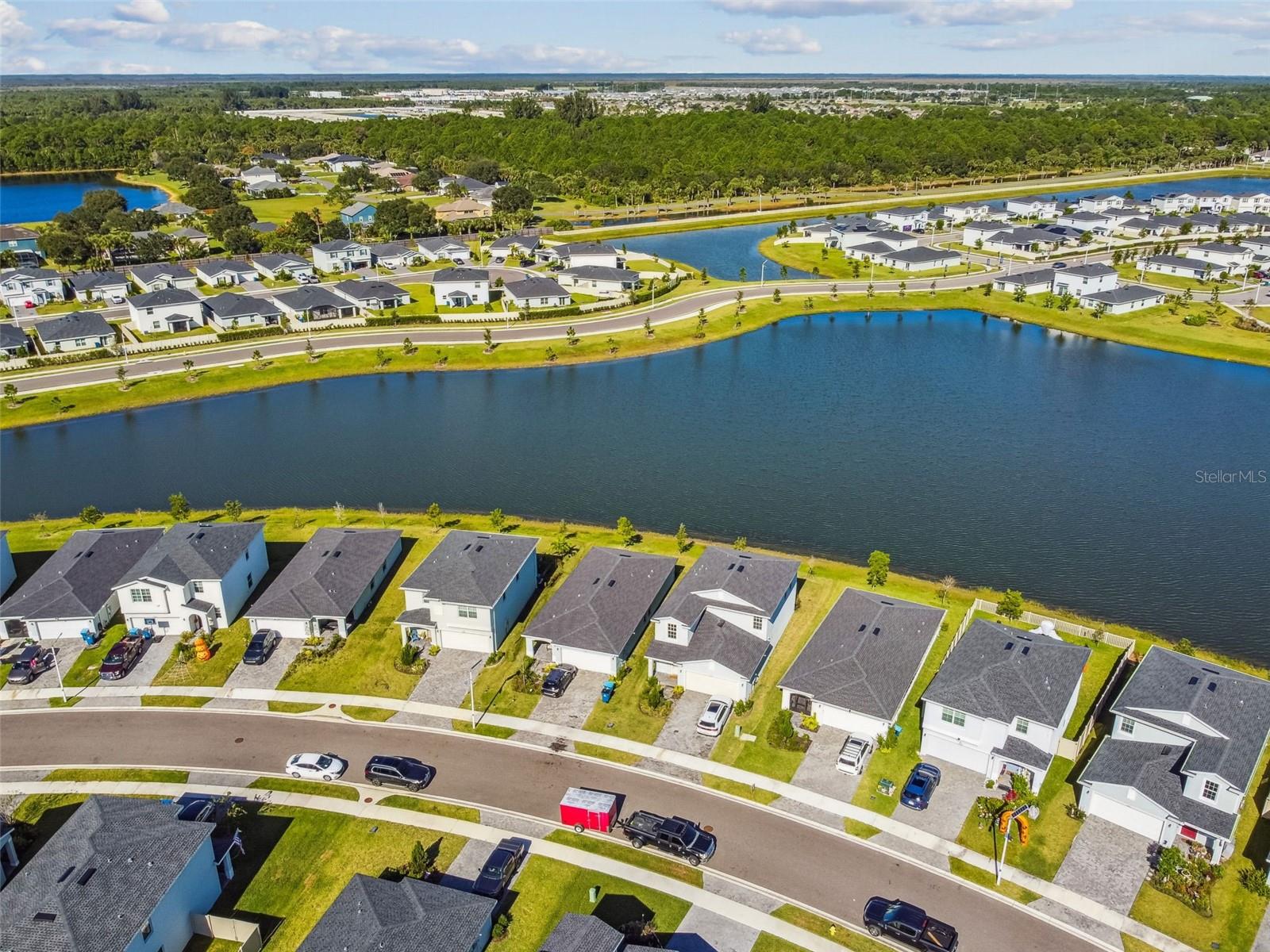 Image 45 of 65 For 702 Papillon Street Sw