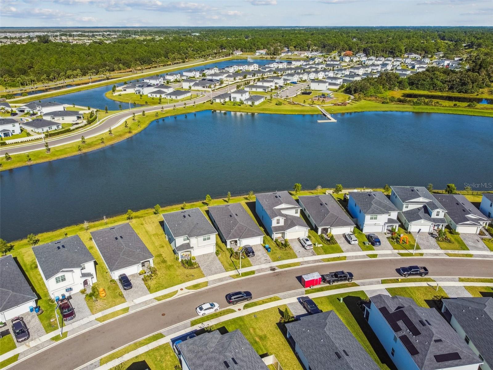 Image 47 of 65 For 702 Papillon Street Sw