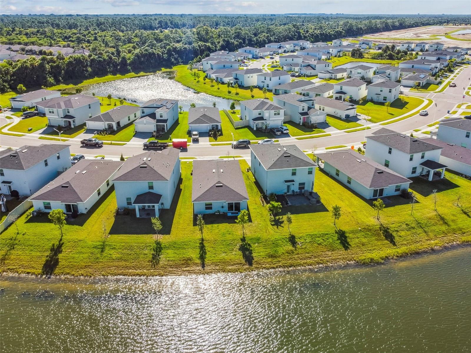 Image 52 of 65 For 702 Papillon Street Sw