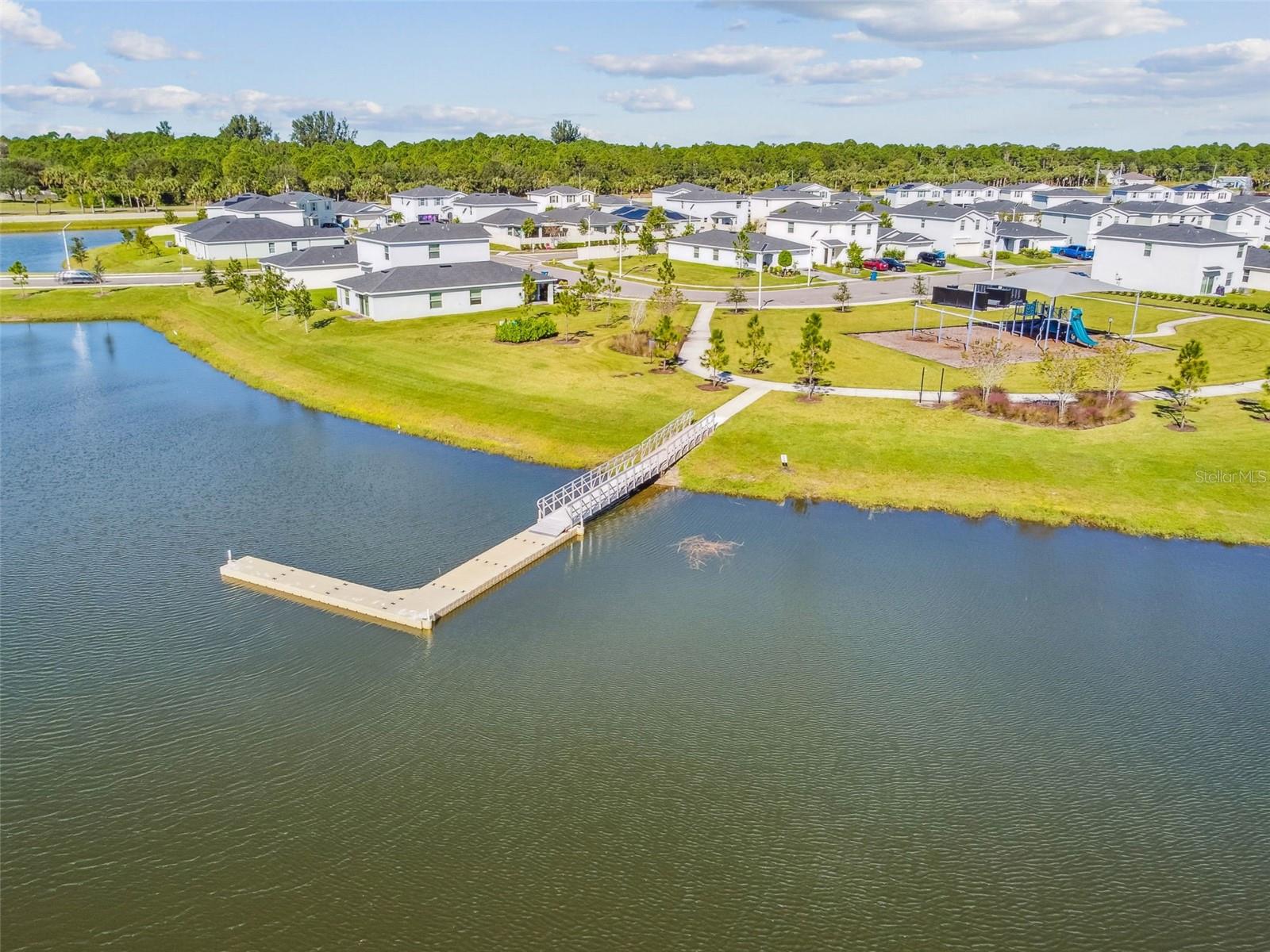 Image 58 of 65 For 702 Papillon Street Sw