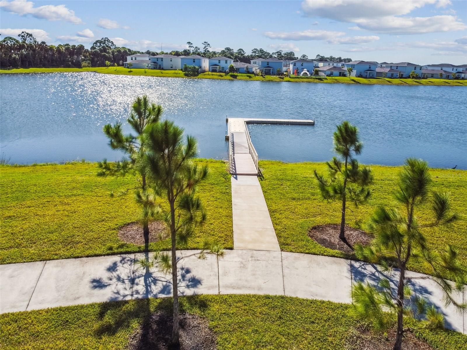 Image 62 of 65 For 702 Papillon Street Sw