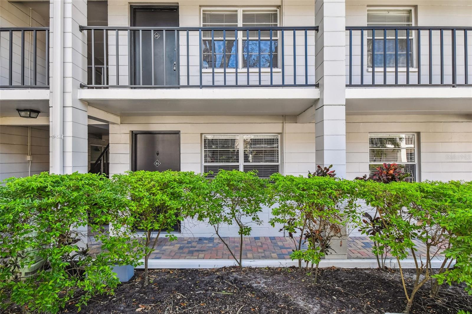 Image 18 of 21 For 5221 Bayshore Boulevard 21