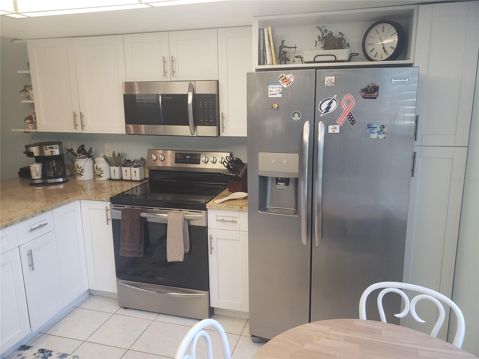 Image 11 of 38 For 9615 Brassie Court