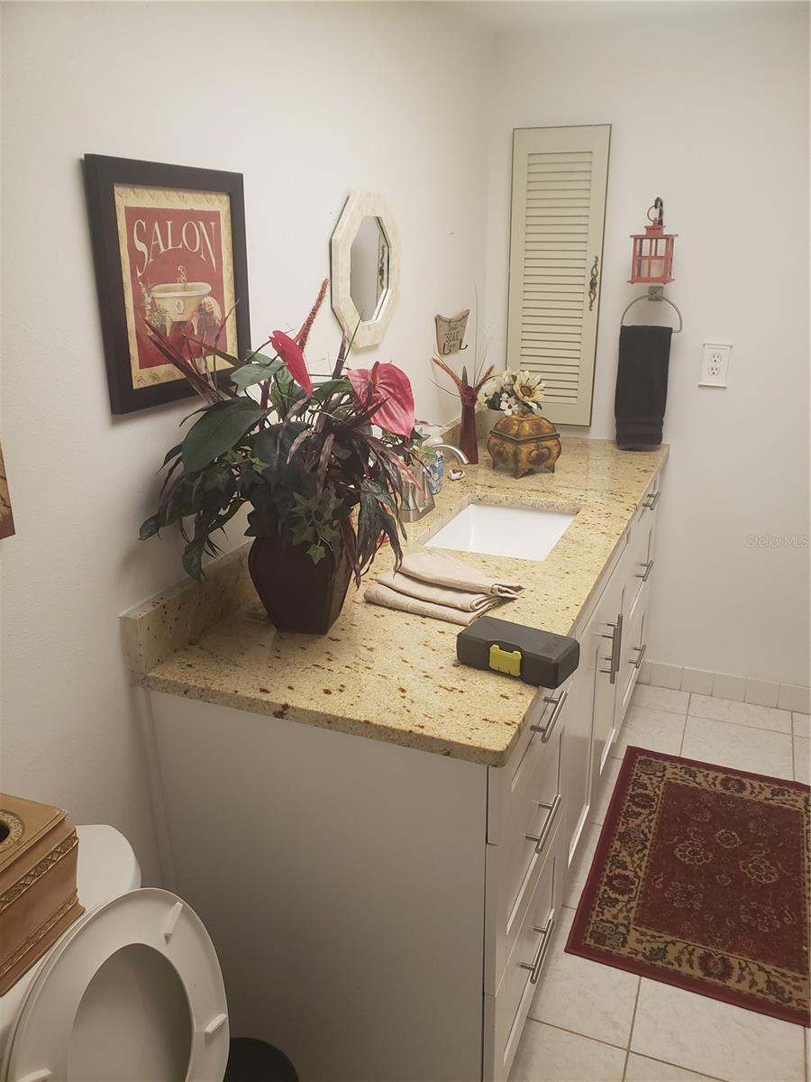 Image 5 of 38 For 9615 Brassie Court