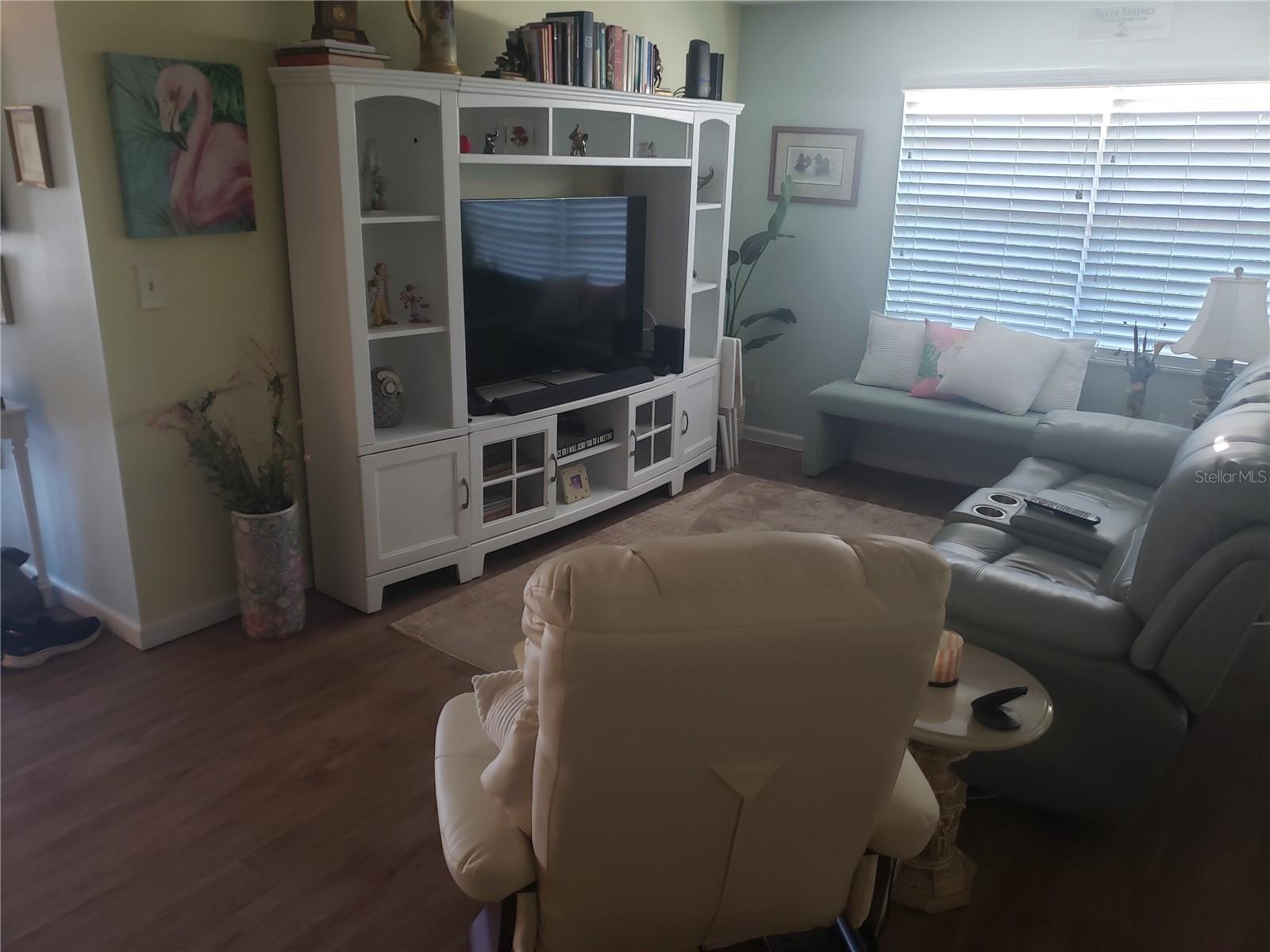 Image 6 of 38 For 9615 Brassie Court