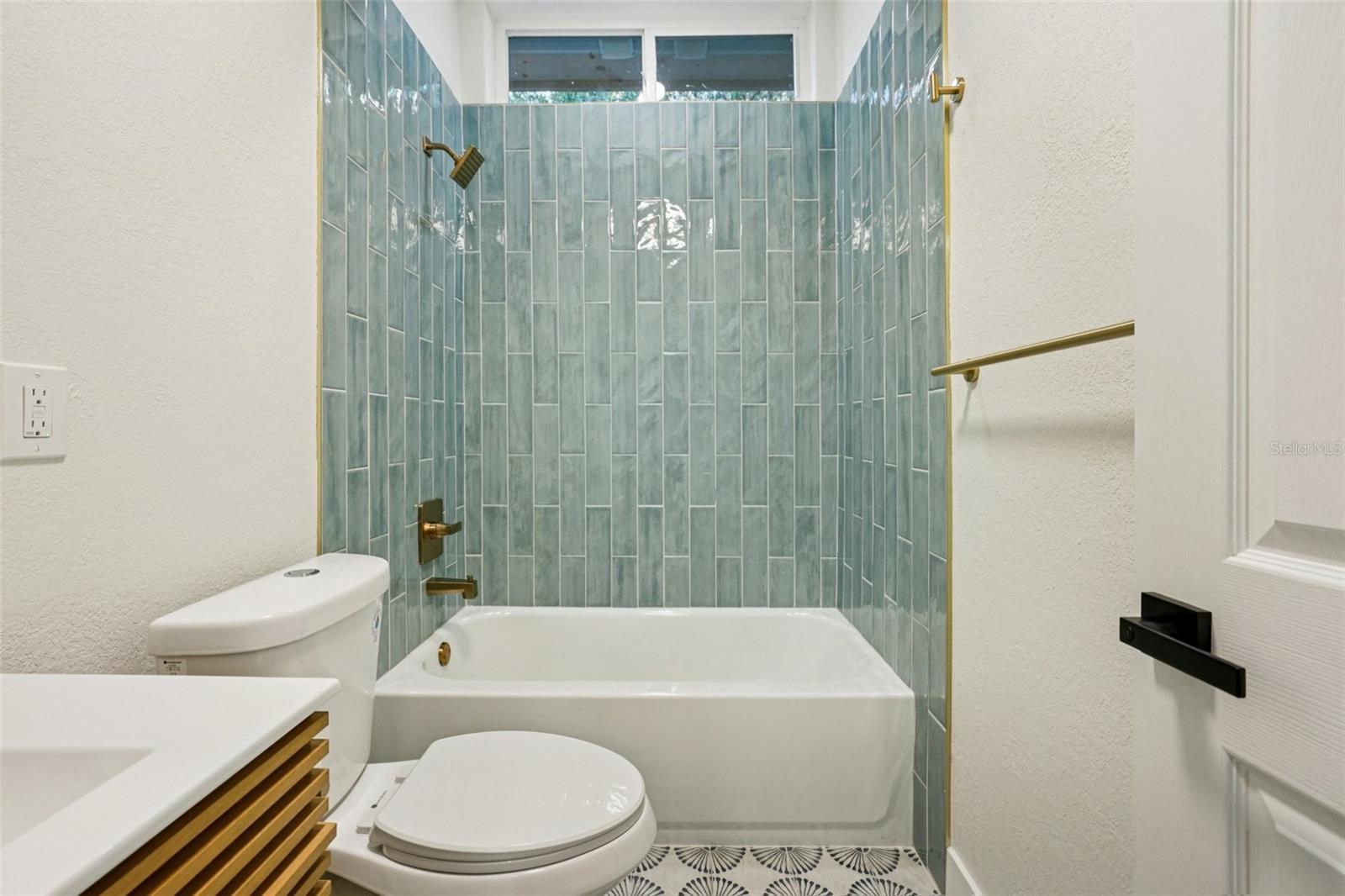 Image 32 of 51 For 1509 Washington Avenue