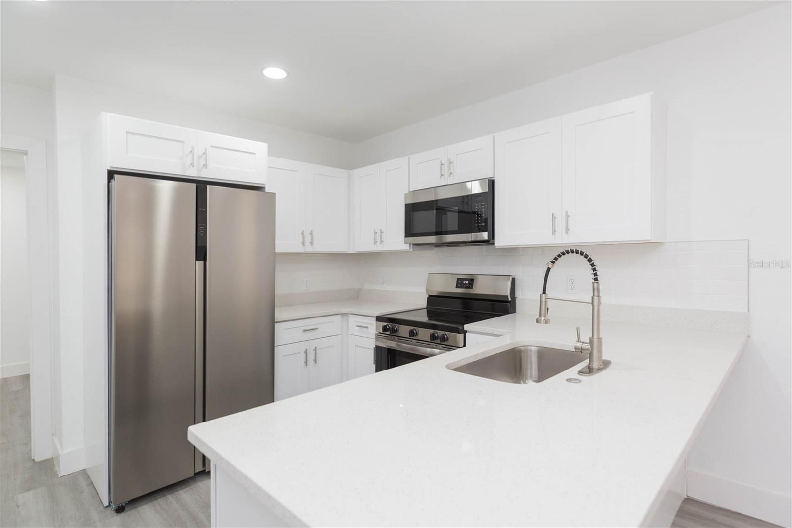 Image 10 of 31 For 8204 10th  