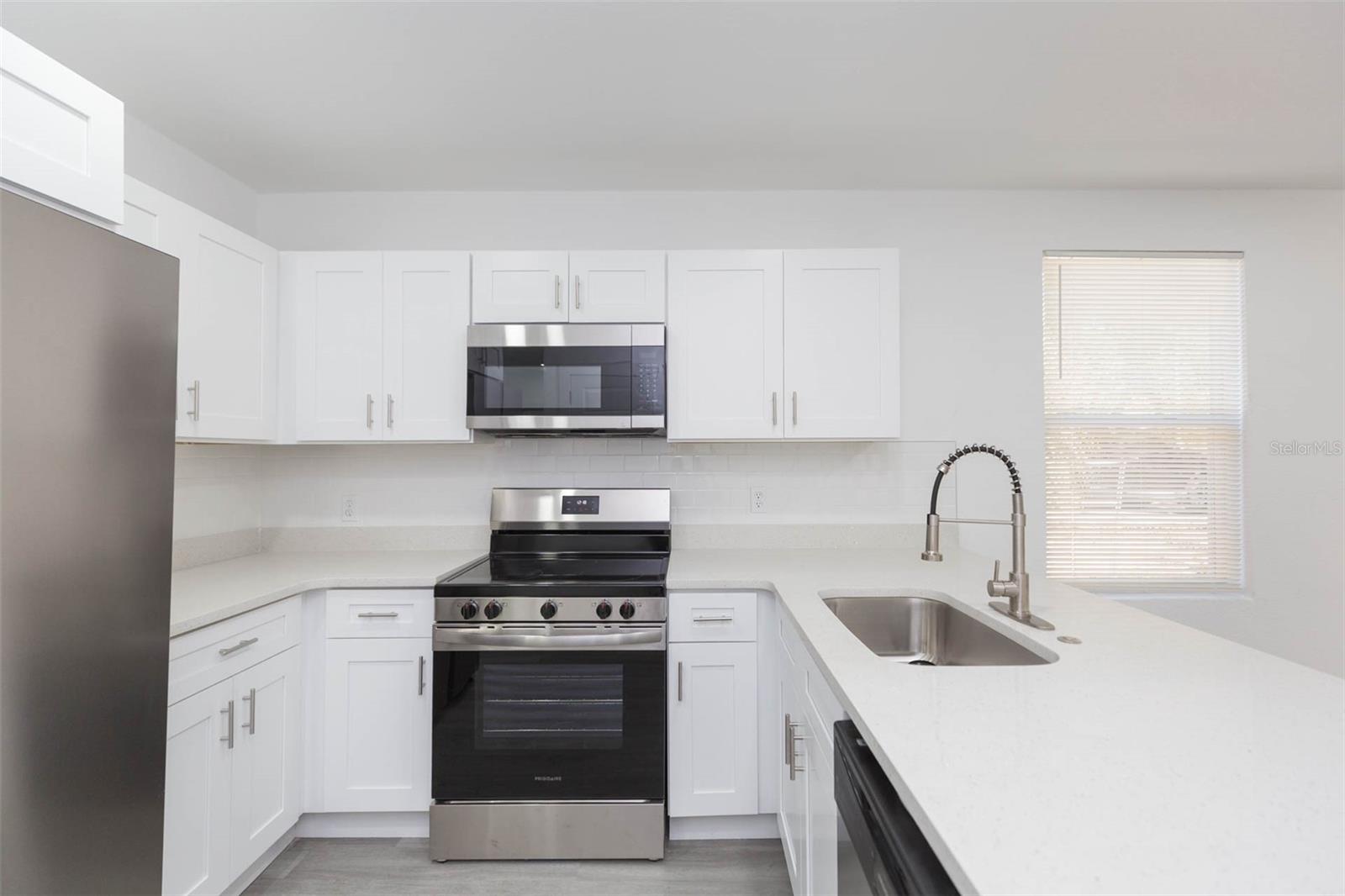 Image 11 of 31 For 8204 10th  