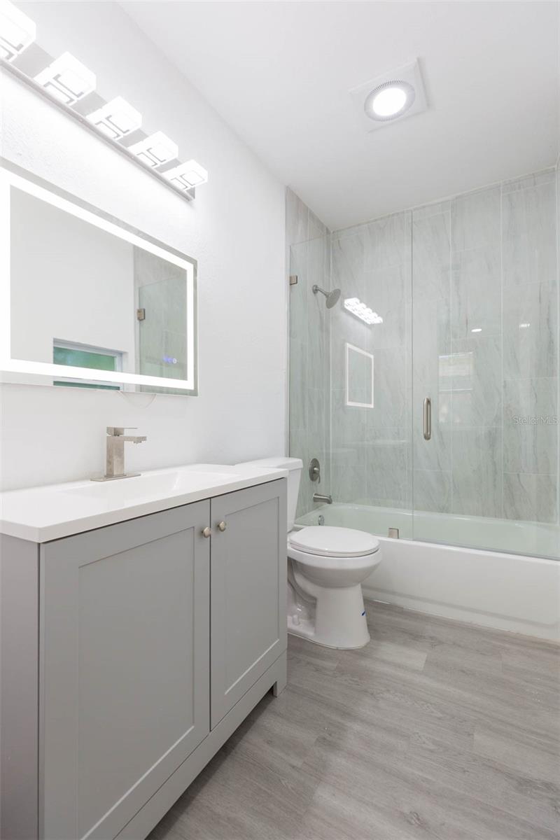 Image 17 of 31 For 8204 10th  