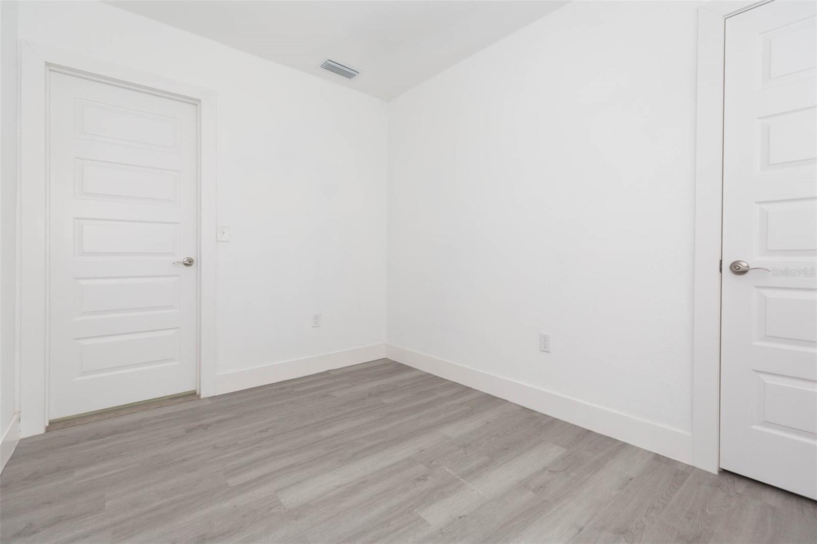 Image 24 of 31 For 8204 10th  