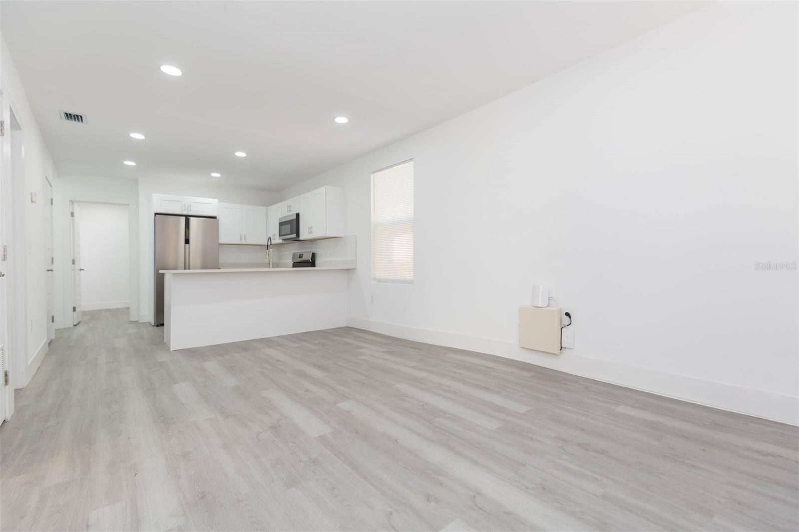 Image 4 of 31 For 8204 10th  