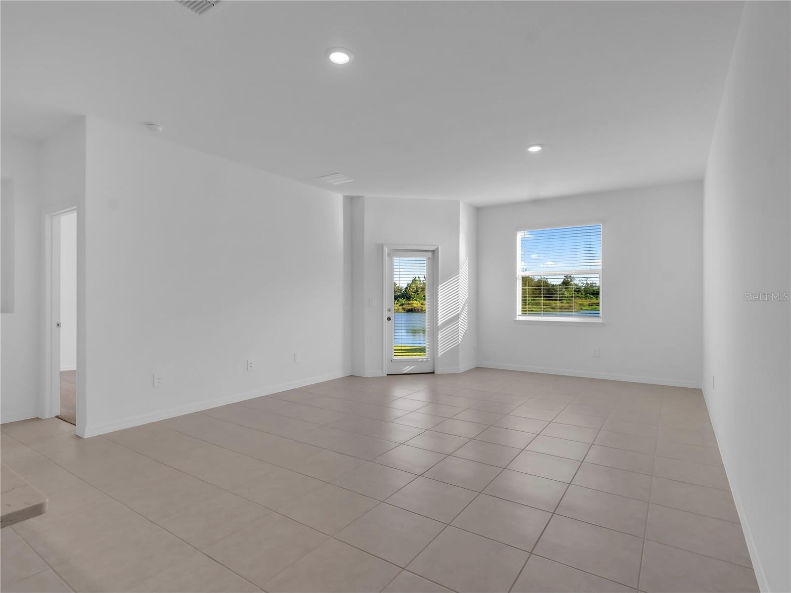 Image 10 of 41 For 8617 Salty Sands Street