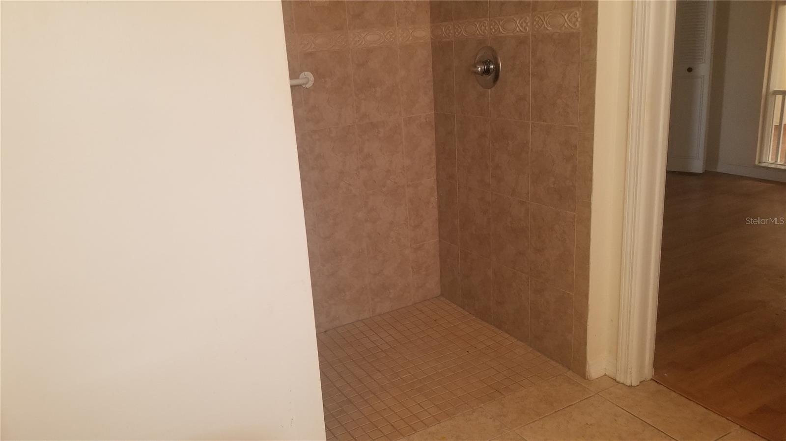 Image 20 of 25 For 4026 Star Island Drive