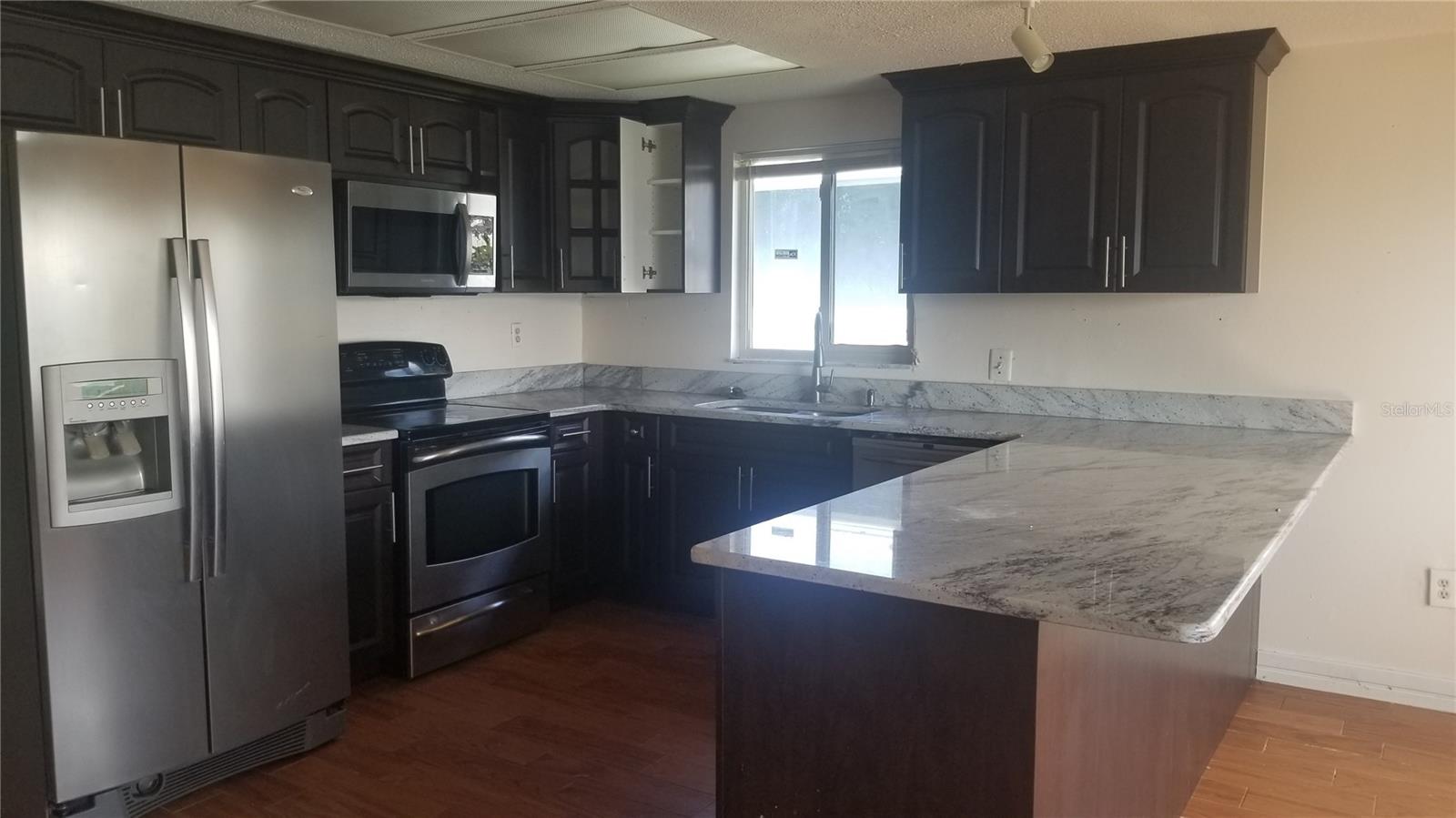 Image 3 of 25 For 4026 Star Island Drive