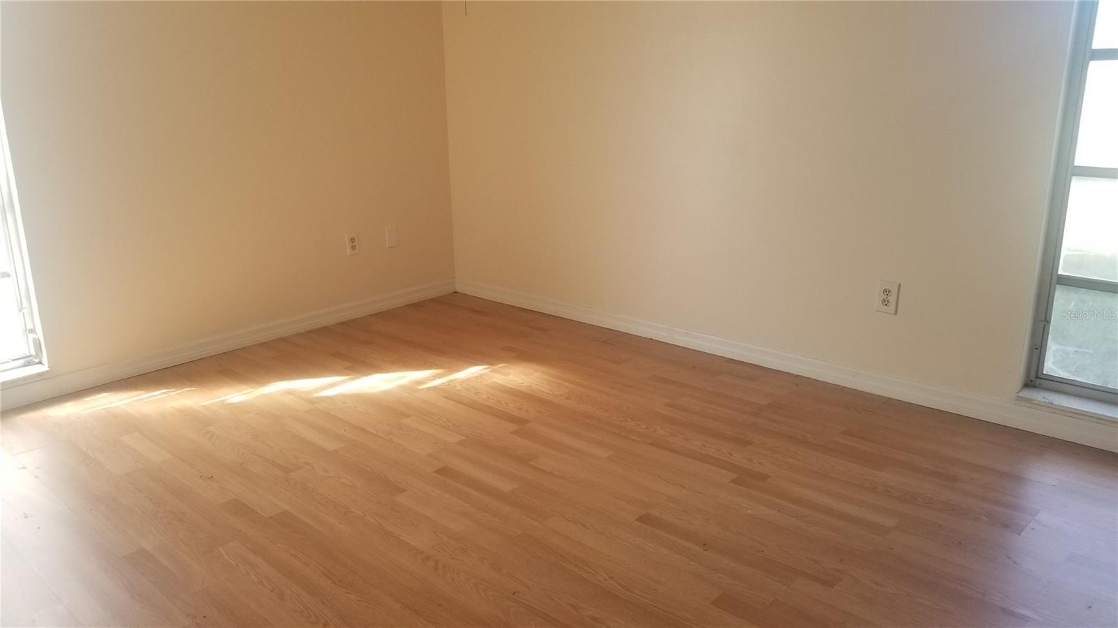 Image 9 of 25 For 4026 Star Island Drive